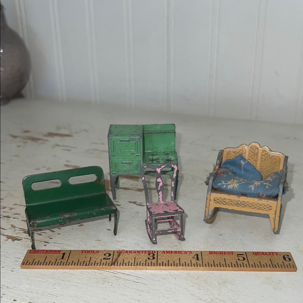30s Antique metal Tootsie toy doll house furniture